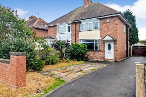 Stourbridge Road, Kidderminster... 2 bed semi