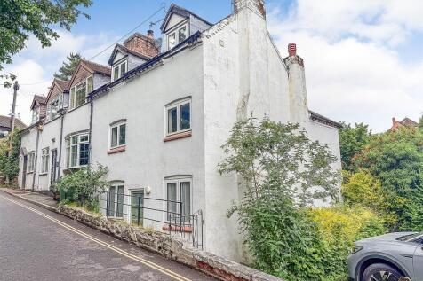 4 bedroom end of terrace house for sale