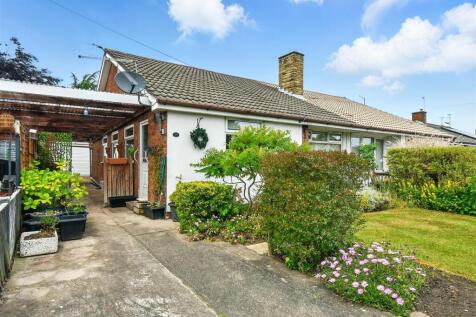 3 bedroom semi-detached bungalow for sale