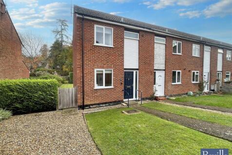 Brinds Close, Sonning Common Reading RG4 3 bed end of terrace house for sale