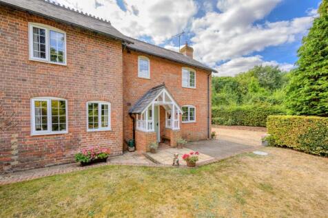 Whitchurch Hill Reading RG8 3 bed semi