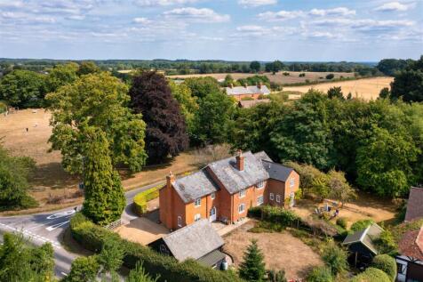 Whitchurch Hill Reading RG8 3 bed semi