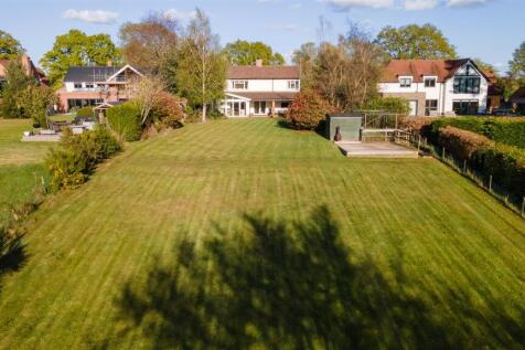 Tanners Lane, Chalkhouse Green... 4 bed detached house for sale