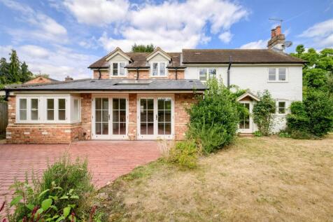 The Hamlet, Gallowstree Common... 3 bed detached house for sale