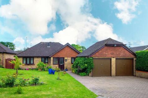 Barrington Wood, Lindfield 3 bed bungalow for sale