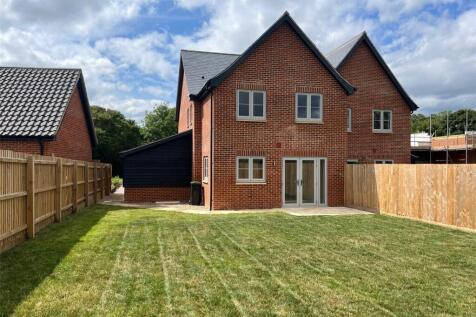Park Close, Wattisfield, Diss... 3 bed semi