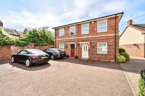Corsbie Close, Bury St. Edmunds... 2 bed semi