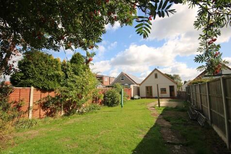 3 bedroom chalet for sale