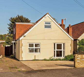 3 bedroom chalet for sale
