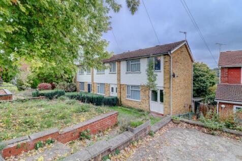 Telford Way, Buckinghamshire HP13 3 bed end of terrace house for sale