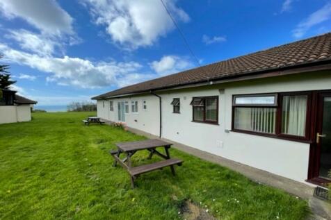 2 bedroom semi-detached bungalow for sale