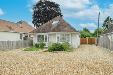 Southampton Road, Ringwood, BH24 4 bed chalet for sale