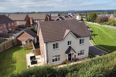 Rose Close, Wellington TA21 3 bed detached house for sale