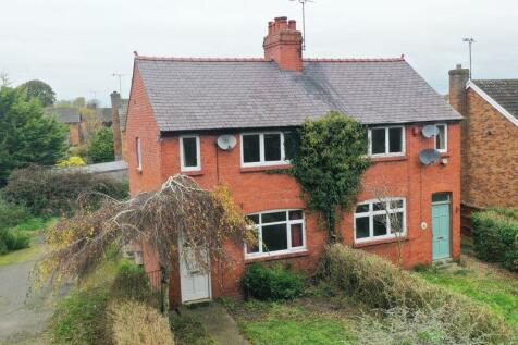 2 bedroom semi-detached house for sale