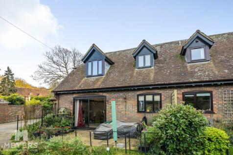 3 bedroom semi-detached bungalow for sale