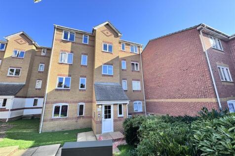 Ascot Court, Aldershot GU11 1 bed apartment for sale