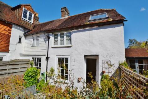 Petworth, West Sussex 3 bed end of terrace house for sale