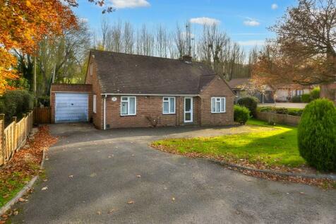 3 bedroom detached bungalow for sale