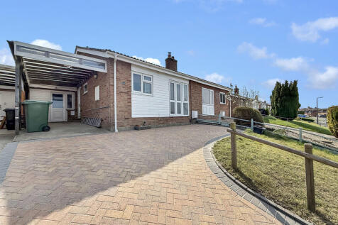 2 bedroom semi-detached bungalow for sale
