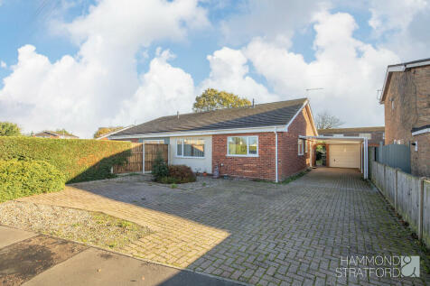 3 bedroom semi-detached bungalow for sale