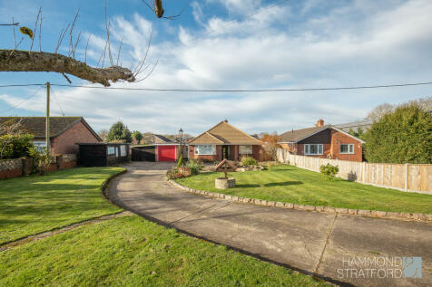 3 bedroom detached bungalow for sale