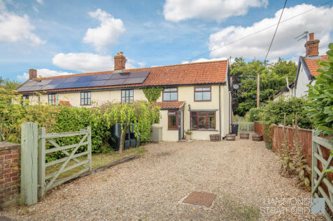 Long Stratton Road, Forncett St Peter 3 bed semi