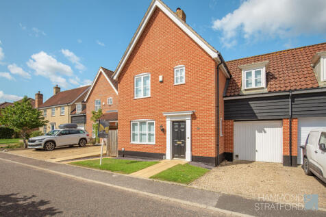 Sowdlefield Walk, Mulbarton 3 bed semi