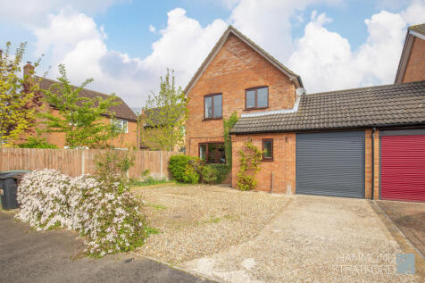 Humphreys Close, Forncett St Peter 3 bed link detached house for sale