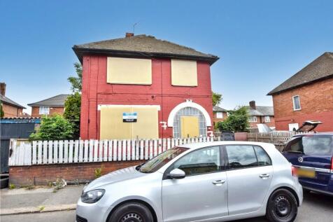 Trafford Grove, Leeds, West Yorkshire 3 bed detached house for sale