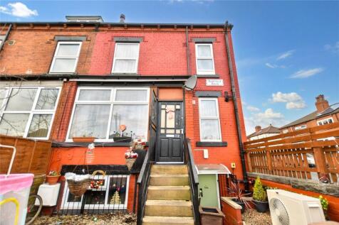 Darfield Road, Leeds, West Yorkshire 3 bed end of terrace house for sale