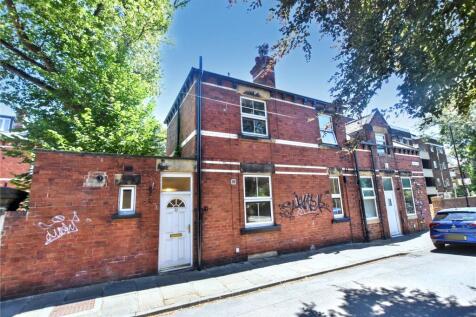 Chapel Lane, Leeds, West Yorkshire 2 bed terraced house for sale
