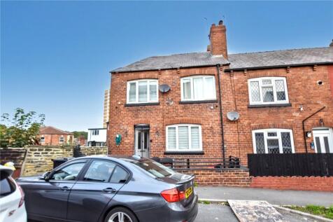 Esmond Terrace, Leeds, West Yorkshire 3 bed end of terrace house for sale