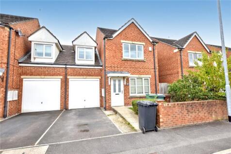 Stanks Drive, Leeds, West Yorkshire 3 bed semi