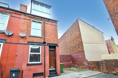 Colwyn Avenue, Leeds, West Yorkshire 2 bed end of terrace house for sale