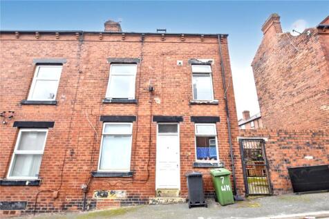 Woodview Mount, Leeds, West Yorkshire 3 bed terraced house for sale