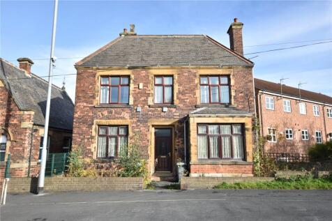 Leeds Road, Wakefield, West Yorkshire 2 bed detached house for sale