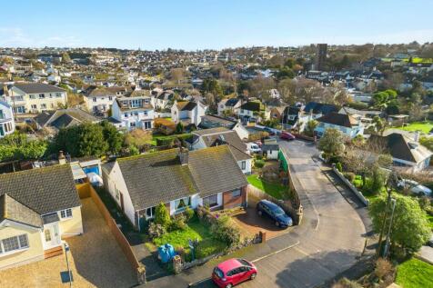 2 bedroom semi-detached bungalow for sale