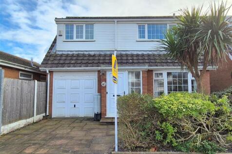 Molyneux Place, Lytham 3 bed detached house for sale