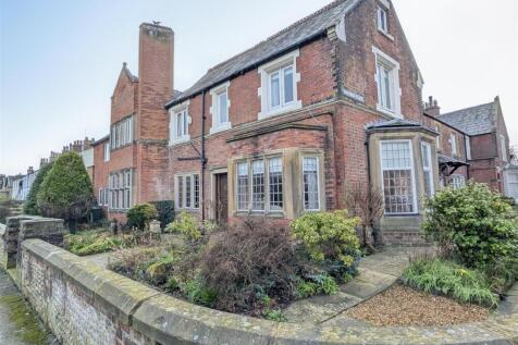 Hastings Place, Lytham 4 bed end of terrace house for sale
