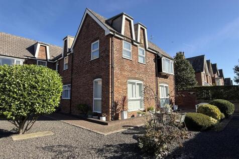 St Cuthberts Court, Church Road, Lytham 2 bed apartment for sale