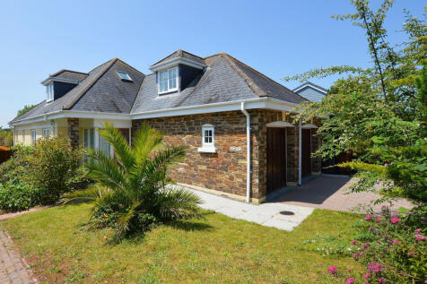Paignton TQ3 4 bed detached bungalow for sale