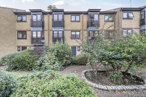 The Courtyard, Whytebeam View... 4 bed terraced house for sale
