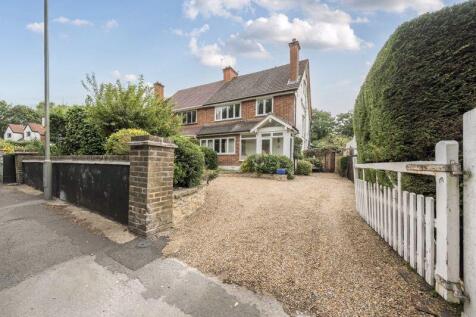 4 bedroom semi-detached house for sale