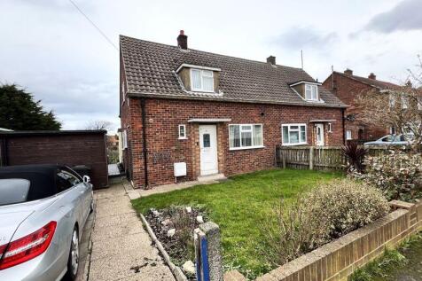 2 bedroom semi-detached house for sale