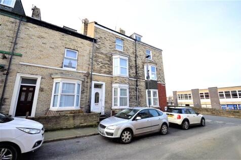 4 bedroom end of terrace house for sale