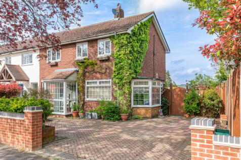 Farleigh Avenue, Bromley, BR2 3 bed semi