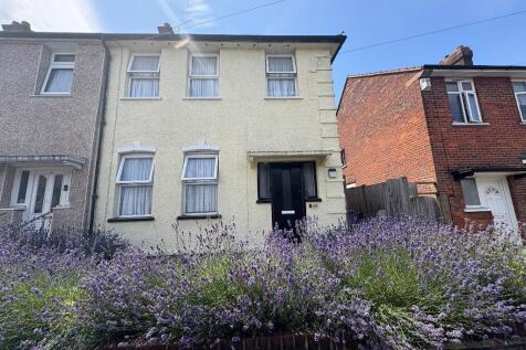 Corncastle Road, Farley Hill, Luton... 3 bed end of terrace house for sale