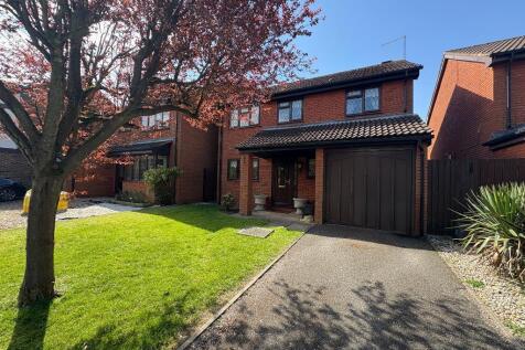 Bolney Green, Luton, Bedfordshire... 4 bed detached house for sale