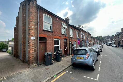 Stanley Street, Luton, Beds, LU1 5AL 3 bed end of terrace house for sale