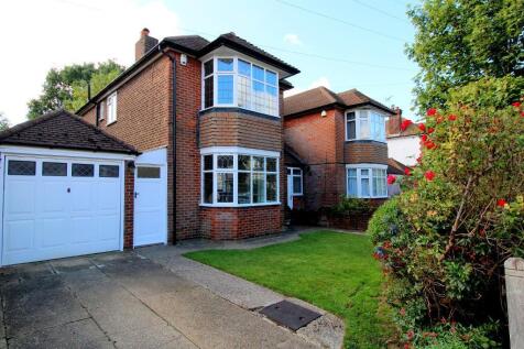 St Martins Avenue, Round Green... 3 bed semi